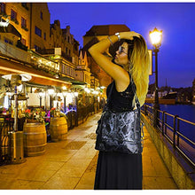 Carica l&#39;immagine nel visualizzatore di Gallery, sisn&#39;s shop Zaino Donna Borsa In VERA PELLE MADE IN ITALY A Mano Nero Pitone