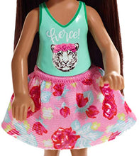 Carica l&#39;immagine nel visualizzatore di Gallery, Barbie Chelsea e i Suoi Amici Bambola Brunette con Maglietta Stampa Tigre,... - Ilgrandebazar