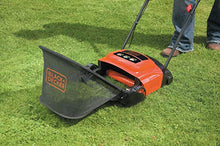 Carica l'immagine nel visualizzatore di Gallery, BLACK+DECKER GD300-QS Arieggiatore Elettrico 600 W, Larghezza di Raccolta 30... - Ilgrandebazar