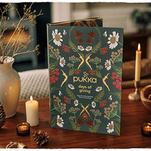 Carica l&#39;immagine nel visualizzatore di Gallery, Pukka Herbs | Calendario dell&#39;Avvento con tisane biologiche Days of Giving | Idea regalo da condividere | Eco-friendly e sostenibile | Senza cioccolato | Senza lattosio | 48 filtri | 24 gusti