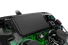 Carica l'immagine nel visualizzatore di Gallery, Nacon Compact Controller Luminosi, Verde - PlayStation 4