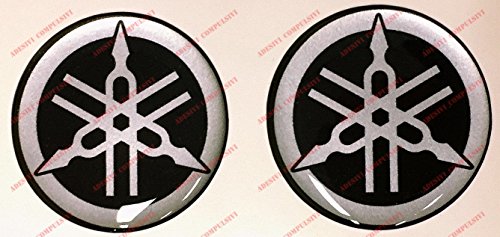 Stemma logo decal YAMAHA, coppia adesivi resinati, effetto 3D. Colore: nero...