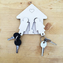 Carica l'immagine nel visualizzatore di Gallery, Laserò - Portachiavi Uomo Donna in Legno Decorare Casa - Regalo Perfetto San... - Ilgrandebazar