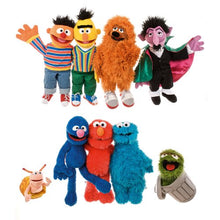 Carica l&#39;immagine nel visualizzatore di Gallery, Living Puppets Handpuppe Elmo aus der Sesamstraße 36 cm [Edizione: Germania] - Ilgrandebazar