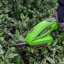Carica l'immagine nel visualizzatore di Gallery, WORKPRO Forbici a Batteria 7,2V, Cesoia Elettrica a Batteria al Litio 1,5Ah, Larghezza di Taglio 90mm, Lunghezza di Taglio 120mm, Adatto al Giardino