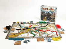 Carica l'immagine nel visualizzatore di Gallery, Asmodee - Ticket to Ride Europa, 8 anni e più, Edizione Italiana, 8500