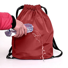 Carica l&#39;immagine nel visualizzatore di Gallery, Risefit - Borsa con coulisse in polietilene, impermeabile, da Burgundy