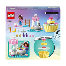 Carica l&#39;immagine nel visualizzatore di Gallery, LEGO Gabby and the Magic House 10785 Praline e P&#39;tichou Have Fun, giocattolo con personaggi di gatti