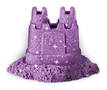 Carica l'immagine nel visualizzatore di Gallery, Kinetic Sand- Confezione da 3 Mini Castelli, 340 g di Sabbia Modellabile in...