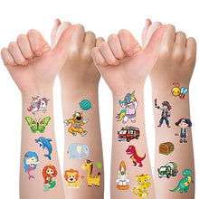 Carica l'immagine nel visualizzatore di Gallery, Habett Tatuaggi per Bambini 300+ Adesivi Tatuaggi Set Temporanei de Unicorno Dinosauro Spazio Pirata Animali per Regali Gratificanti Tatuaggi per Ragazze Ragazzi Tatuaggio Feste di Compleanno