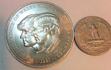 Carica l&#39;immagine nel visualizzatore di Gallery, Il Principe di Galles e Lady Diana Spencer commemorativa corona moneta dal... - Ilgrandebazar
