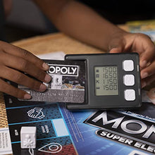 Carica l&#39;immagine nel visualizzatore di Gallery, Hasbro Monopoly Super Electronic Banking, Gioco in Scatola, Variante con Carte di Credito e Spazi Aerei, Include Lettore Elettronico Hasbro Gaming, per Famiglie e Bambini da 8 Anni in su