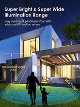 Carica l&#39;immagine nel visualizzatore di Gallery, One Fire Faretti Solari a LED da Esterno,190LED 3 Modalità Luce Solare LED Esterno con Sensore di Movimento, IP65 Faretto LED da Esterno Solare, Telecomando Lampada Solare da Esterno Garage Giardino