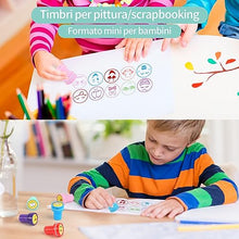 Carica l&#39;immagine nel visualizzatore di Gallery, Gudotra 36 Pezzi Timbri Gadget Regalini Dopo Feste Compleanno Pensierini per Bambini Natale