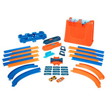 Carica l&#39;immagine nel visualizzatore di Gallery, Hot Wheels Track Builder il Set delle Acrobazie Deluxe, Playset con...