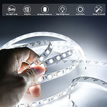 Carica l'immagine nel visualizzatore di Gallery, Arotelicht Striscia LED 24V Bianco Freddo 6000K 5M Strisce LED 300LEDs Luce 5050 senza adattatori Autoadesivo IP20 Illuminazione Interna per Cucina, Armadio, Decorazione della Stanza