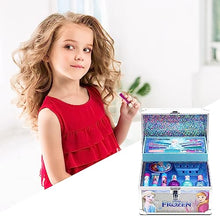 Carica l&#39;immagine nel visualizzatore di Gallery, Disney Frozen - Townley Girl Il set per il trucco cosmetico Train Case include lucidalabbra, luccichio per gli occhi, pennelli, accessori per smalto e altro