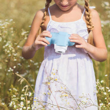 Carica l&#39;immagine nel visualizzatore di Gallery, Komake Fotocamera Bambini,Fotocamere Digitali per Bambini Ricaricabile Giocattolo da 2 Pollici Schermo HD 1080P,Regalo Giocattolo per Ragazzi e Ragazze da 3 a 12 Anni (Blu,con Scheda 32GB)