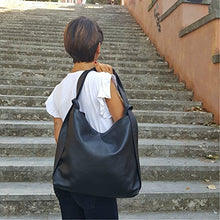 Carica l&#39;immagine nel visualizzatore di Gallery, Borsa zaino pelle nera donna - Ilgrandebazar