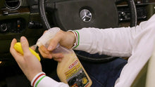 Carica l&#39;immagine nel visualizzatore di Gallery, Mafra, Trattamento 3in1 Plastiche, Pulisce, Ravviva e Protegge le Parti Interne dell&#39;Auto, Creando una Barriera Anti Raggi UV, Formato 500ml