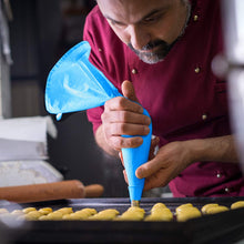 Carica l'immagine nel visualizzatore di Gallery, EQLEF, Set di 6 beccucci in Silicone per Creme da Pasticceria e 6 beccucci in Acciaio Inox, per Decorazione Torte Fai da Te, 2 Pezzi
