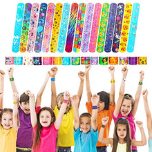 Carica l&#39;immagine nel visualizzatore di Gallery, UKOFEW Bracciali Bambini, 30 Pezzi Braccialetti Slap Gadget Compleanno, a Scatto Regalini Fine Festa
