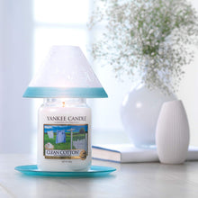 Carica l&#39;immagine nel visualizzatore di Gallery, Yankee Candle candela profumata in giara grande, 10.1x9.8x17.5 cm, Bianco - Ilgrandebazar