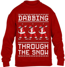 Carica l'immagine nel visualizzatore di Gallery, Shirtgeil Dabbing Through The Snow - Regalo per Natale Maglione per Bambini e Ragazzi