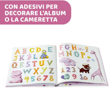 Carica l&#39;immagine nel visualizzatore di Gallery, Chicco Album dei Ricordi Rosa, Libro Nascita per Neonati e Bambini, Diario con Spazi per Note e Fotografie, con Adesivi e Metro Muro per Seguire la Crescita del Bambino - Regalo Neonata 0+ Mesi