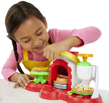 Carica l'immagine nel visualizzatore di Gallery, Hasbro Play-Doh Play-Doh-La Pizzeria (playset con 5 vasetti di pasta da modellare), Multicolore, E4576EU4