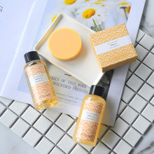 Carica l'immagine nel visualizzatore di Gallery, Spa Luxetique Set Bagno Doccia alla Vaniglia 6 Pezzi Cofanetto Regalo con Bagnoschiuma e Crema Corpo per Anniversario Festa Compleanno e Viaggio