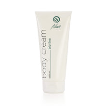 Carica l'immagine nel visualizzatore di Gallery, Nuvò - Crema Corpo Bava di Lumaca + Acido Ialuronico, 200ml, BIOLOGICA Super Idratante, Nutriente, Profumata, con Bava di Lumaca per Smagliature e Pelle Secca - Made in Italy 200ml