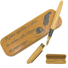 Carica l&#39;immagine nel visualizzatore di Gallery, Amore Legno Sforza Penna Stilografica Elegante, Idee Regalo Uomo e Donna, Regali Laurea Compleanno con Frasi Motivazionali, Scatola in Legno di Bamboo (A)