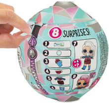 Carica l'immagine nel visualizzatore di Gallery, Giochi Preziosi - L.O.L Surprise! Glitter Globe Winter Disco, LLU99000