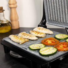 Carica l'immagine nel visualizzatore di Gallery, Cecotec Grill elettrico Rock'nGrill 1500 Rapid. Rivestimento in pietra RockStone, piastra superiore regolabile in altezza, vassoio per grasso, 1500 W, rivestimento ecologico