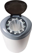 Carica l'immagine nel visualizzatore di Gallery, Tommee Tippee Simplee Sangenic Ricarica x 6, solo per contenitori Simplee Sangenic, fino a 180 pannolini 6 Unità Bianca