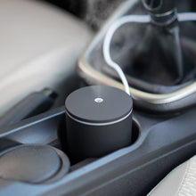Carica l'immagine nel visualizzatore di Gallery, Diffusore di aromi agli oli essenziali Umidificatore a nebbia fredda per auto ufficio viaggio con luci colorate (alimentato tramite USB 60 ml)