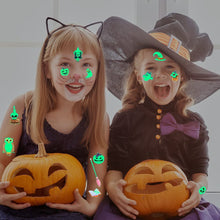 Carica l&#39;immagine nel visualizzatore di Gallery, Tatuaggi per Bambini 300 Finti Luminous Horror Tatuaggi Temporanei per Bambini Adesivi,Scheletri Pipistrelli Fantasmi Ragni Clowns Demoni Cat Tatuaggi,Compleanno Festa Gadget Regalini Hallowee-20