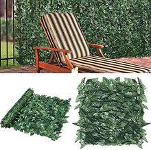 Carica l'immagine nel visualizzatore di Gallery, SIEPE Finta Artificiale Rotolo Rete Frangivista Frangivento Ornamentale con 1680 Foglie Foglia Edera finta Prato Lauro Osmantus Sintetica Anticaduta per Ringhiera Terrazzo Balcone Giardino