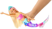 Carica l&#39;immagine nel visualizzatore di Gallery, Barbie Dreamtopia Bambola Sirena, Bionda con Coda Che Si Muove e Luci, Giocattolo per Bambini 3 + Anni, Multicolore, GFL82