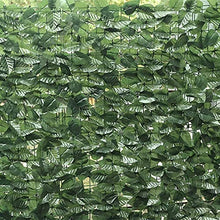 Carica l'immagine nel visualizzatore di Gallery, SIEPE Finta Artificiale Rotolo Rete Frangivista Frangivento Ornamentale con 1680 Foglie Foglia Edera finta Prato Lauro Osmantus Sintetica Anticaduta per Ringhiera Terrazzo Balcone Giardino