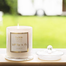 Carica l'immagine nel visualizzatore di Gallery, La Jolíe Muse Candele profumate，alla Rosa Selvatica，Cera di Soia Naturale， Durata: Fino a 60 Ore, Vaso in Vetro Bianco, 9.9Oz/280g