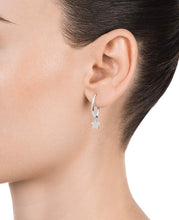 Carica l&#39;immagine nel visualizzatore di Gallery, Orecchini a croce in argento, orecchini a croce da donna con chiusura a contrappeso Hippy. Orecchini in argento con piuma, stella, fulmine per uomo e donna.