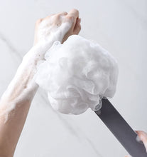 Carica l'immagine nel visualizzatore di Gallery, LIBRNTY Spazzola da Bagno,Manico Lungo Spazzola da Bagno 2 in 1 Spazzola da Bagno per Rimuovere la cheratina,Migliorare la circolazione e la Salute della Pelle,Spazzola Bagno Schiena (grigio)