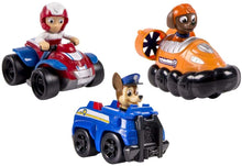 Carica l&#39;immagine nel visualizzatore di Gallery, PAW Patrol Confezione da 3 Veicoli Rescue Racers, Ryder, Zuma e Chase, dai 3 Anni, 6024059