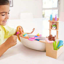 Carica l&#39;immagine nel visualizzatore di Gallery, Barbie- Playset Bambola con Vasca da Bagno e Accessori Giocattolo per Bambini 3+ Anni, Multicolore, GJN32