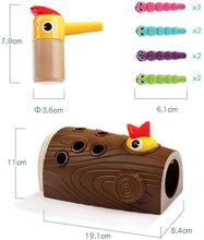 Carica l'immagine nel visualizzatore di Gallery, Nene Toys – Gioco Educativo per Bambini e Bambine di 2, 3 e 4 Anni – Picchio in Legno con Tronco e Bruchi Colorati – Giocattolo Magnetico – Ideale come Regalo Didattico in Età Prescolare
