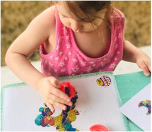 Carica l&#39;immagine nel visualizzatore di Gallery, Crayola Glitter Dots - Sparkle Station Super Set, per Creare Scintillanti Decorazioni con il Glitter Modellabile, 04-1085