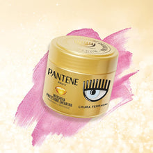 Carica l&#39;immagine nel visualizzatore di Gallery, Pantene Pro-V by CHIARA FERRAGNI Miracle Shampoo Protezione Cheratina Rigenera e Protegge per Capelli Secchi, Opachi e Danneggiati, 250 ml + Maschera per Capelli Danneggiati, 300 ml, EDIZIONE LIMITATA Shampoo + Maschera