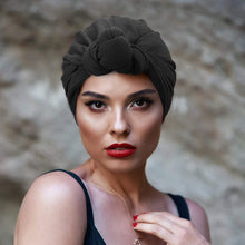 Carica l'immagine nel visualizzatore di Gallery, DRESHOW 5 Pezzi Donne Africana Turbante Sciarpa Avvolge Testa Boho Turbante Elastico Annodato Berretto Pre-annodato Berretto Chemio Cappello 4 Pack Knotted: Solid Color A